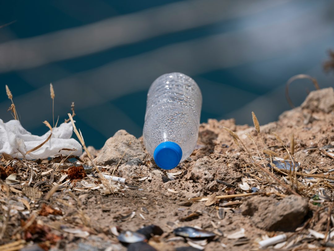 While oceans and surface waters dominate the headlines, a quieter crisis is unfolding underground. Studies across Europe and Asia (Environmental Science & Pollution Research, 2024) reveal that microplastics have infiltrated groundwater aquifers — the primary source of drinking water for nearly half the global population.